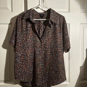 Patterned Short Sleeve Blouse